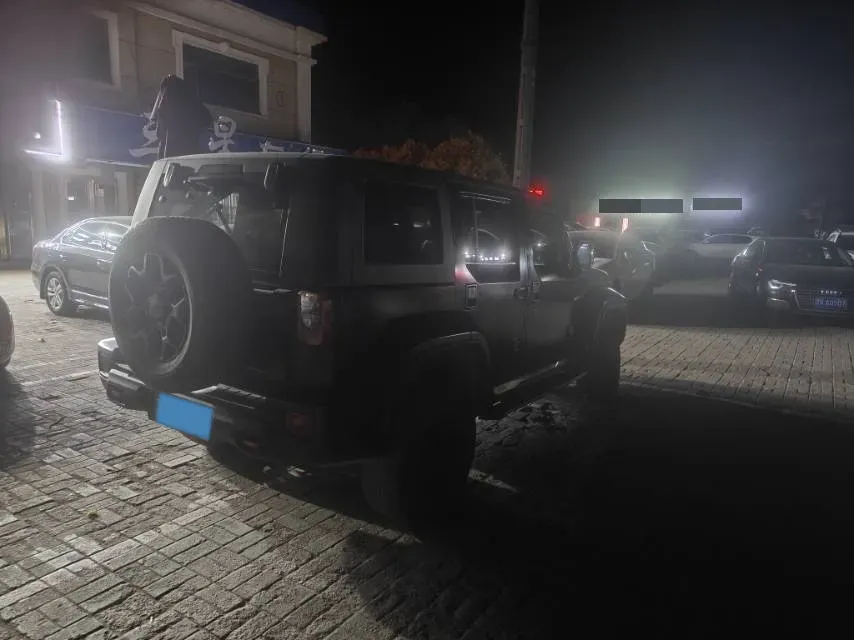 2021 Beijing BJ40 2.0T 163HP L4 8AT,autocango,china used car exporter,china ev exporter,chinese used car exporter,chinese used ev exporter