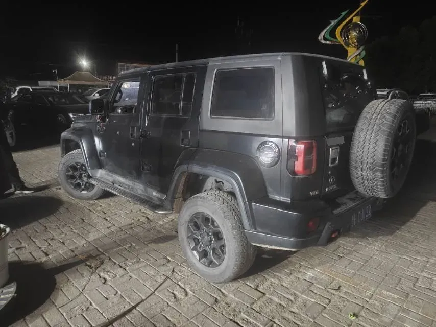 2021 Beijing BJ40 2.0T 163HP L4 8AT,autocango,china used car exporter,china ev exporter,chinese used car exporter,chinese used ev exporter