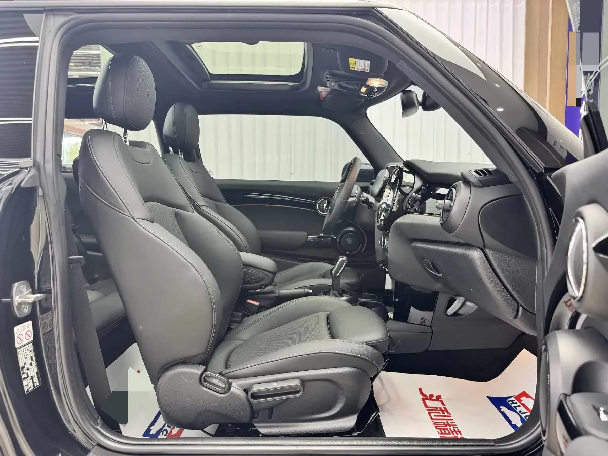 2023 MINI MINI 1.5T 136HP L3 7DCT,autocango,china used car exporter,china ev exporter,chinese used car exporter,chinese used ev exporter
