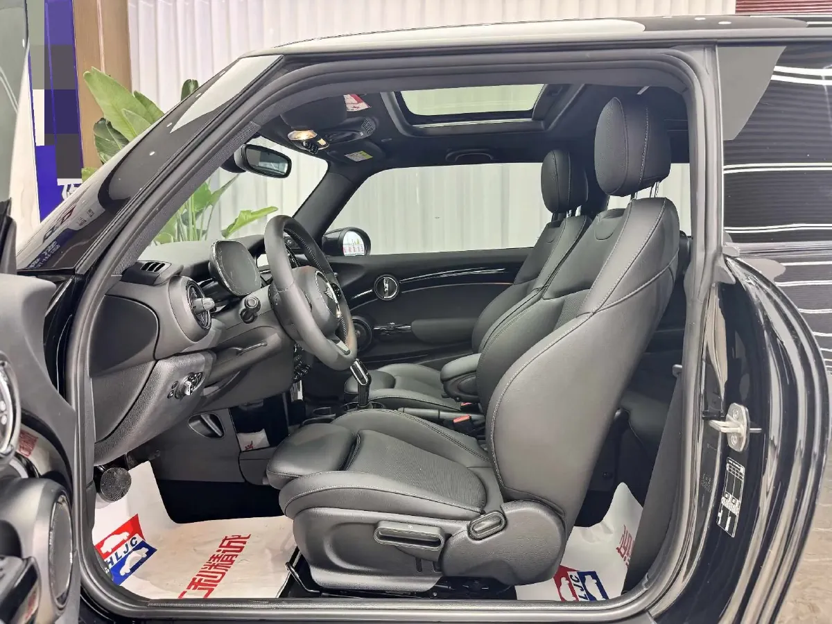 2023 MINI MINI 1.5T 136HP L3 7DCT,autocango,china used car exporter,china ev exporter,chinese used car exporter,chinese used ev exporter