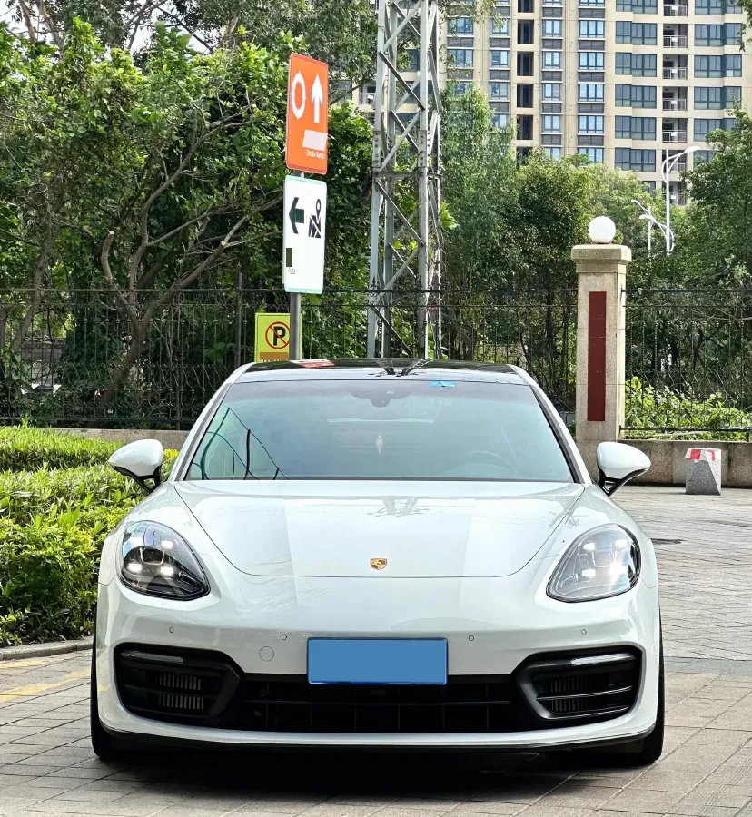 2021 Porsche Panamera 2.9T 330HP V6 8DCT,autocango,china used car exporter,china ev exporter,chinese used car exporter,chinese used ev exporter