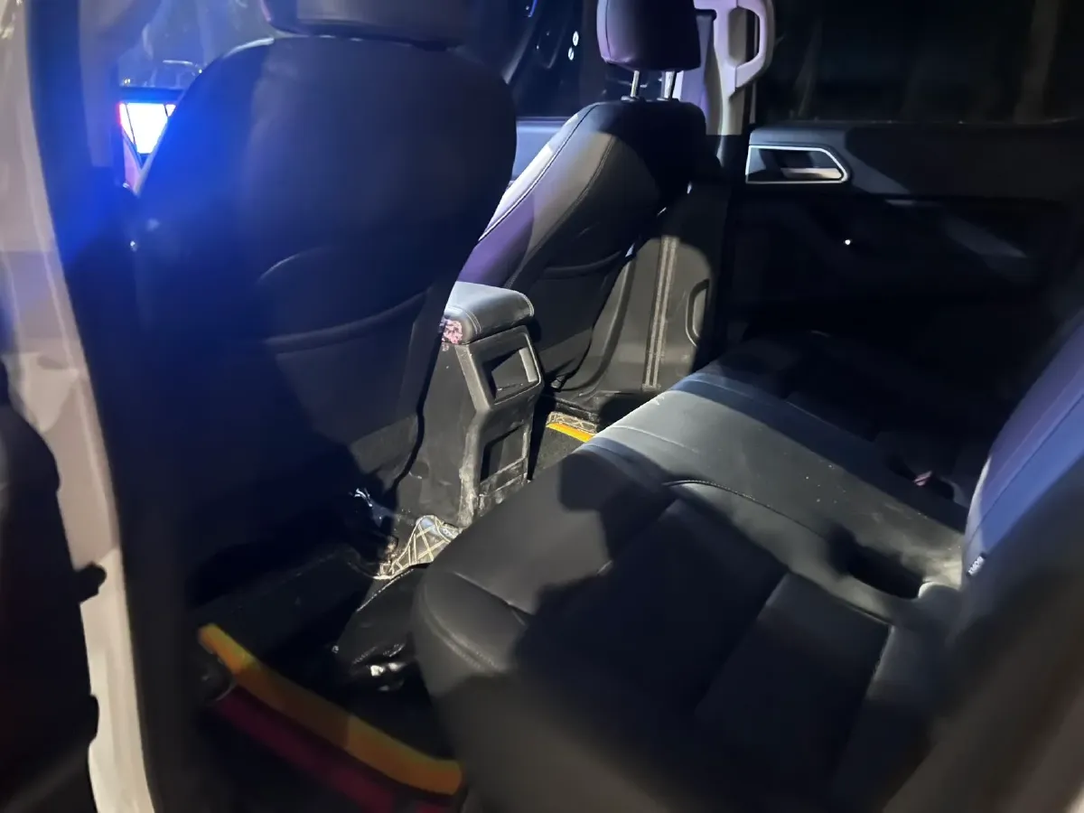 2023 Great Wall Poer 2.0T 166HP L4 8AT,autocango,china used car exporter,china ev exporter,chinese used car exporter,chinese used ev exporter