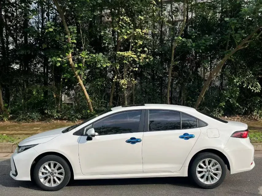 2021 Toyota Corolla 1.2T 116HP L4 CVT,autocango,china used car exporter,china ev exporter,chinese used car exporter,chinese used ev exporter