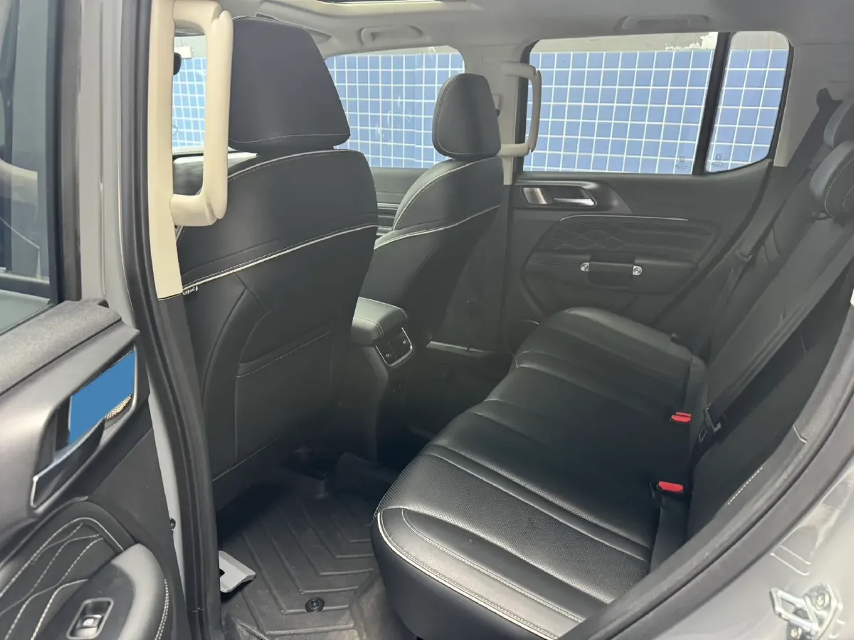 2023 Tank 300 2.0T 227HP L4 8AT,autocango,china used car exporter,china ev exporter,chinese used car exporter,chinese used ev exporter