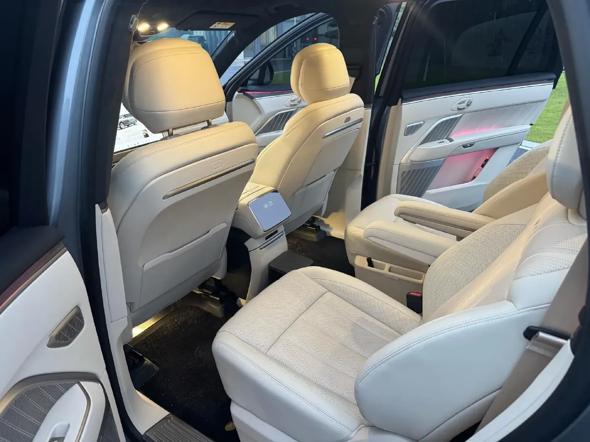 2025 ONVO L90 BEV,autocango,china used car exporter,china ev exporter,chinese used car exporter,chinese used ev exporter