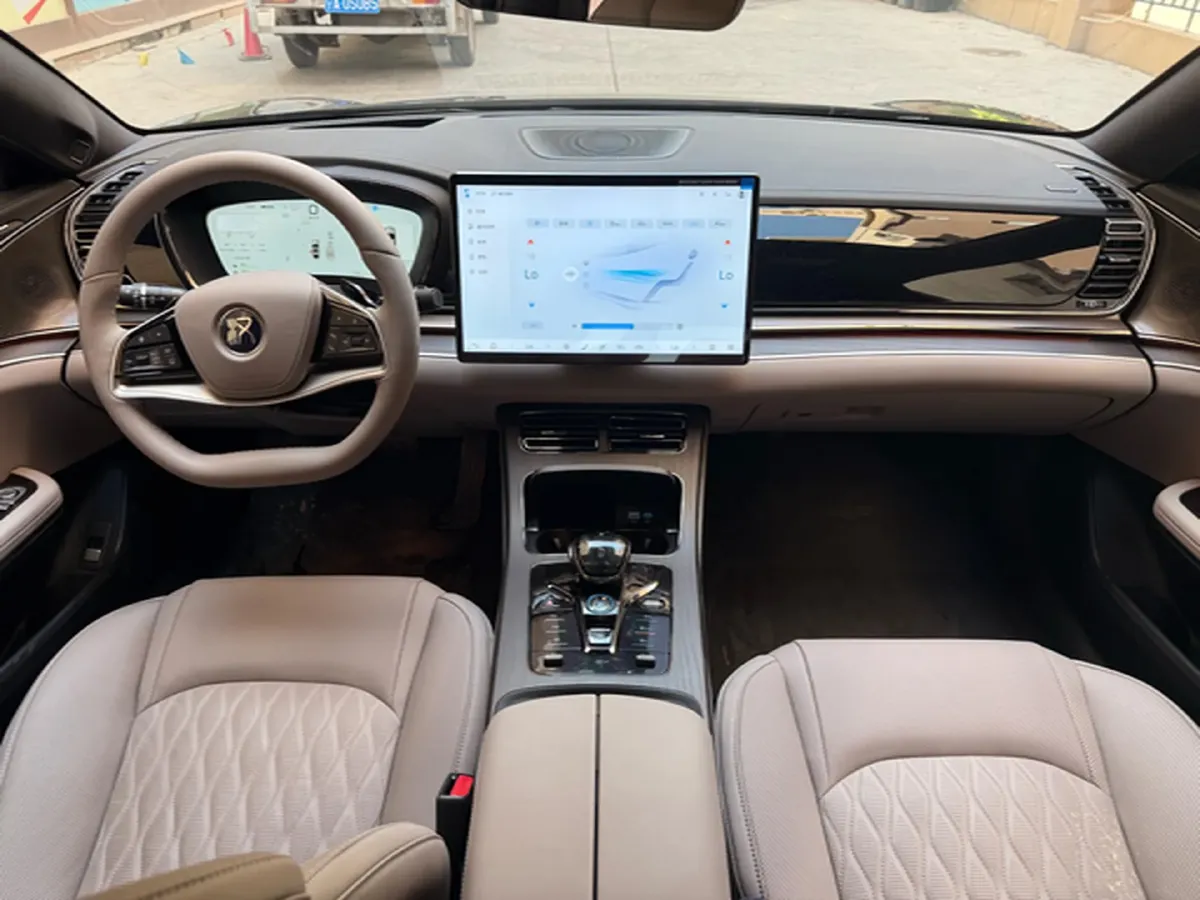 2025 BYD Han 1.5T 156HP L4 E-CVT PHEV,autocango,china used car exporter,china ev exporter,chinese used car exporter,chinese used ev exporter