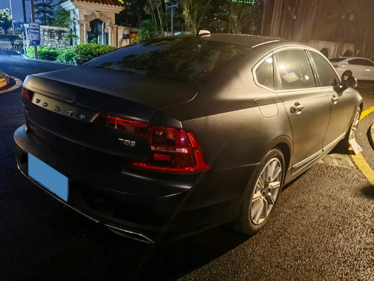 2020 Volvo S90 2.0T 254HP L4 8AT,autocango,china used car exporter,china ev exporter,chinese used car exporter,chinese used ev exporter