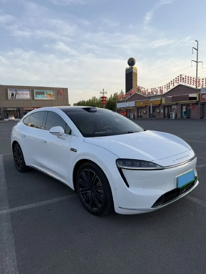 2025 Luxeed R7 REEV 156HP REEV 37KWH,autocango,china used car exporter,china ev exporter,chinese used car exporter,chinese used ev exporter