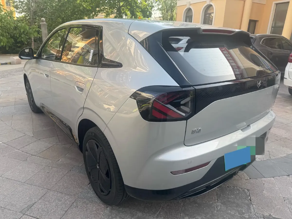 2025 WuLing HongGuang New Energy REEV 99HP REEV,autocango,china used car exporter,china ev exporter,chinese used car exporter,chinese used ev exporter
