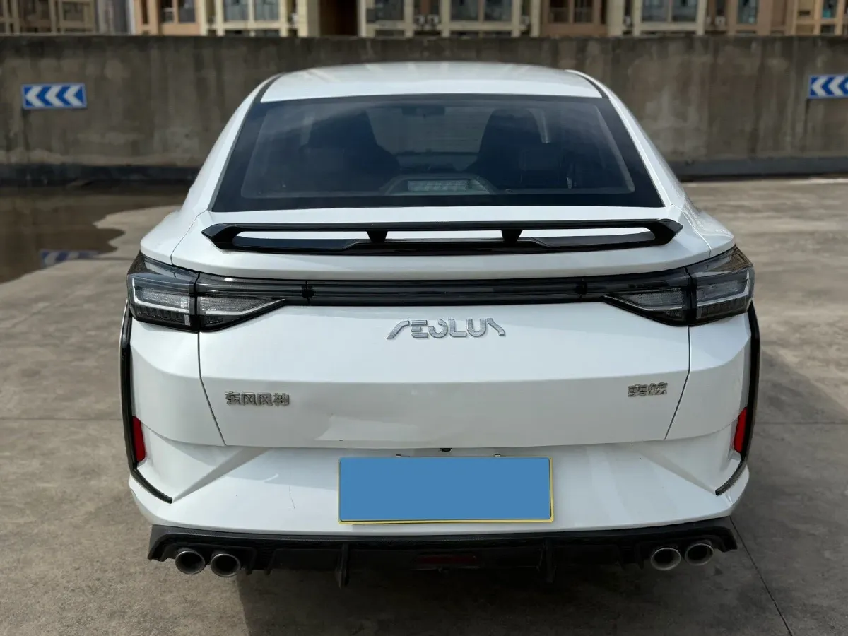 2023 DongFeng Aeolus YiXuan 1.5L 125HP L4 6DCT,autocango,china used car exporter,china ev exporter,chinese used car exporter,chinese used ev exporter