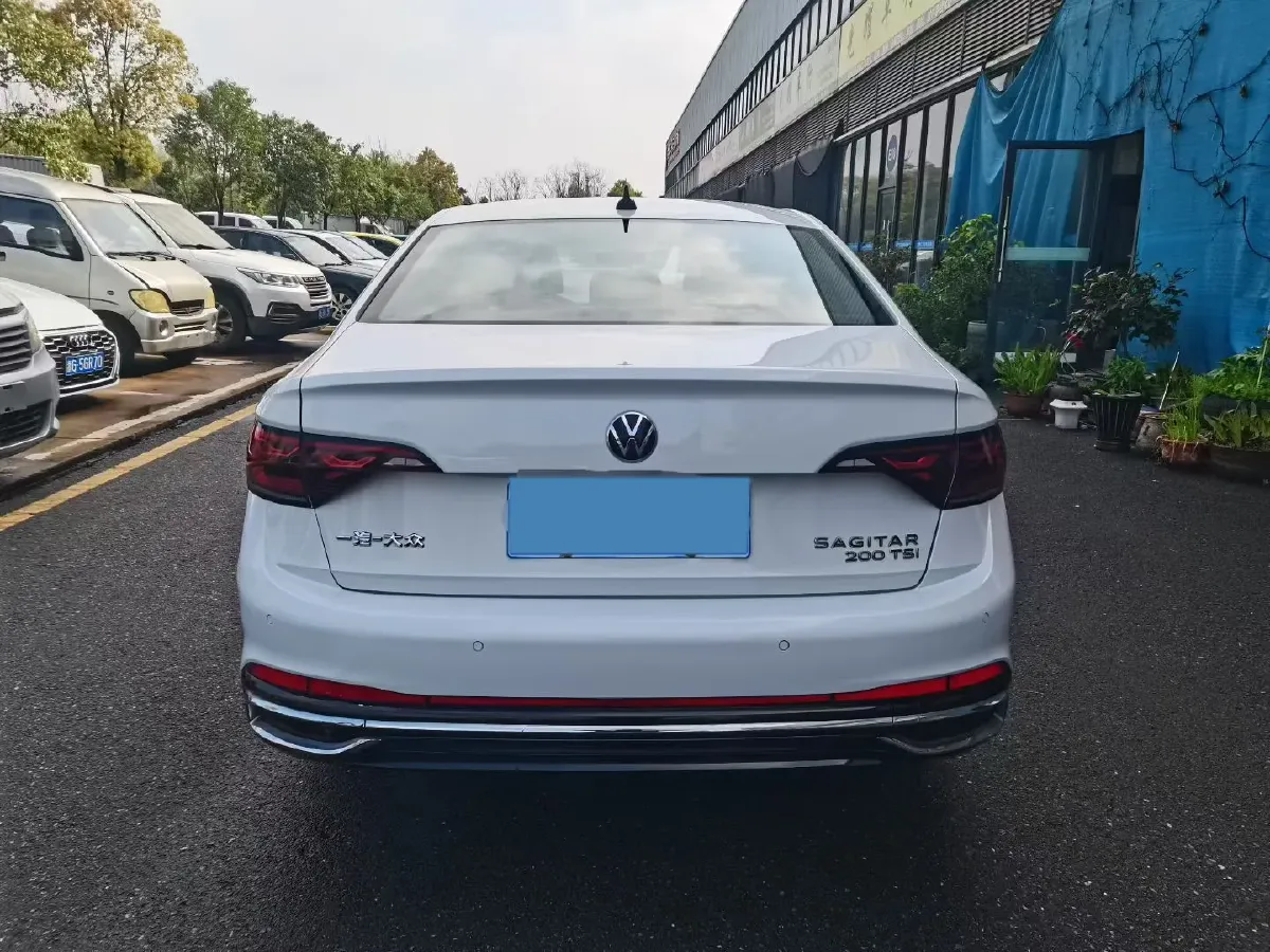 2023 Volkswagen Sagitar 1.2T 116HP L4 7DCT,autocango,china used car exporter,china ev exporter,chinese used car exporter,chinese used ev exporter