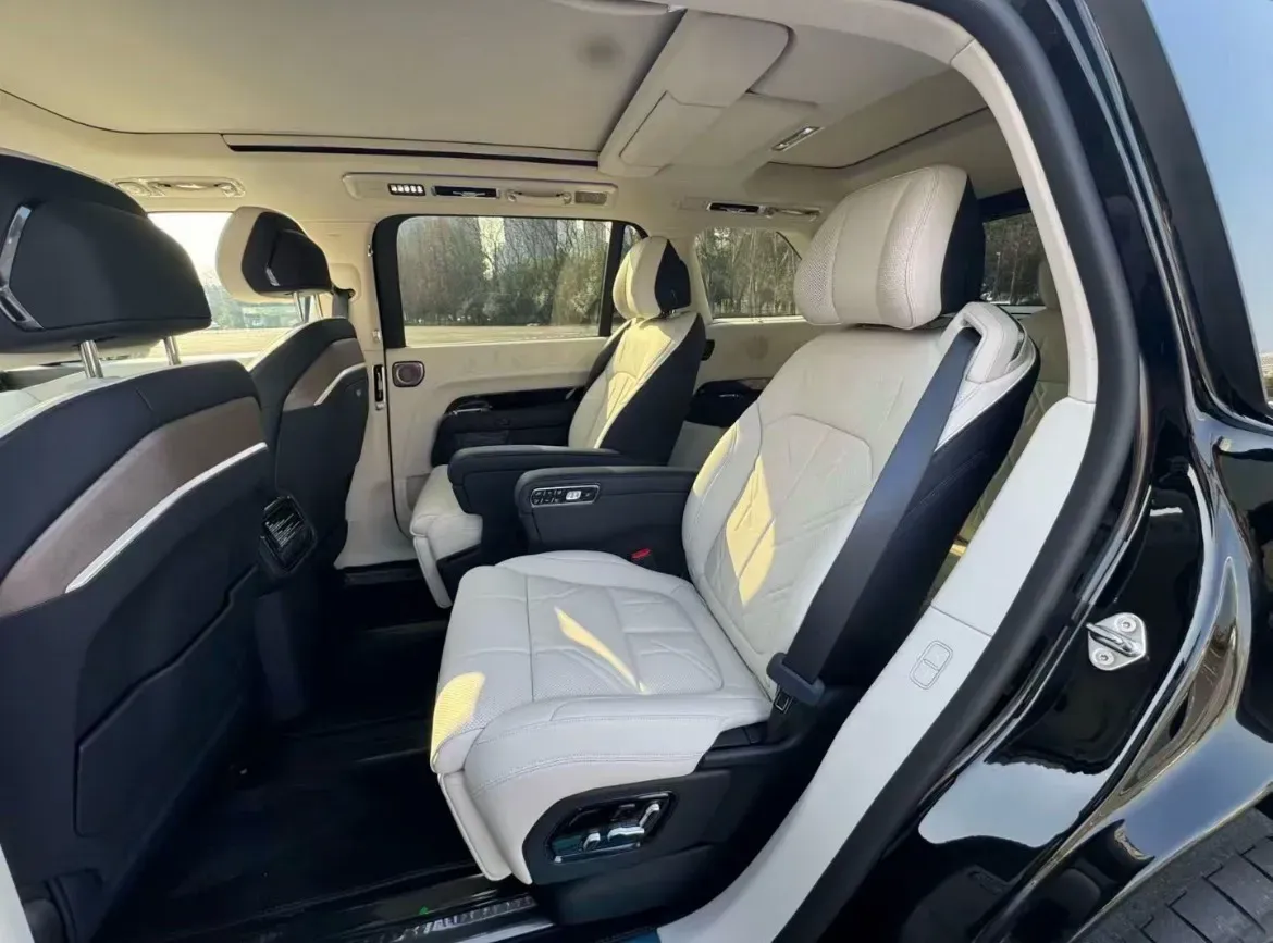 2025 Zeekr 9X 2.0T 279HP L4 1DHT PHEV,autocango,china used car exporter,china ev exporter,chinese used car exporter,chinese used ev exporter