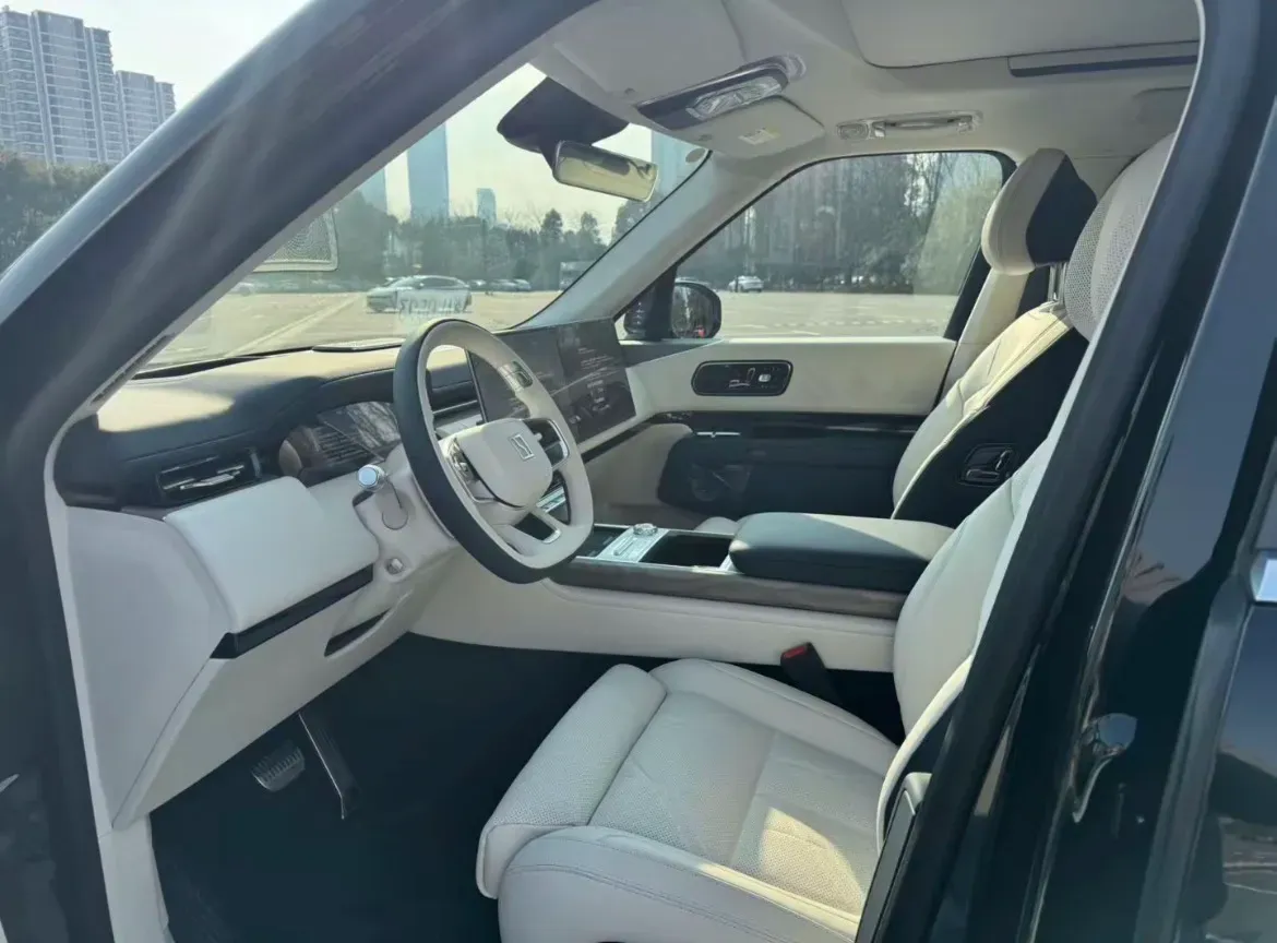 2025 Zeekr 9X 2.0T 279HP L4 1DHT PHEV,autocango,china used car exporter,china ev exporter,chinese used car exporter,chinese used ev exporter