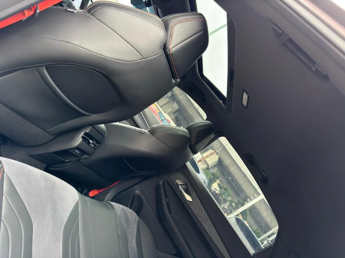 2022 Geely Binray 1.5T 181HP L4 7DCT,autocango,china used car exporter,china ev exporter,chinese used car exporter,chinese used ev exporter