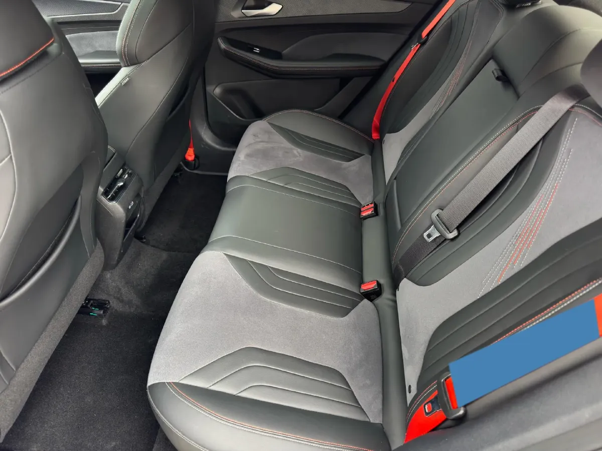 2022 Geely Binray 1.5T 181HP L4 7DCT,autocango,china used car exporter,china ev exporter,chinese used car exporter,chinese used ev exporter