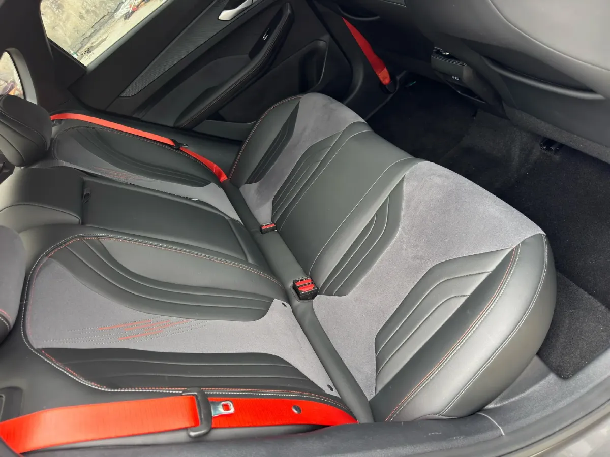 2022 Geely Binray 1.5T 181HP L4 7DCT,autocango,china used car exporter,china ev exporter,chinese used car exporter,chinese used ev exporter