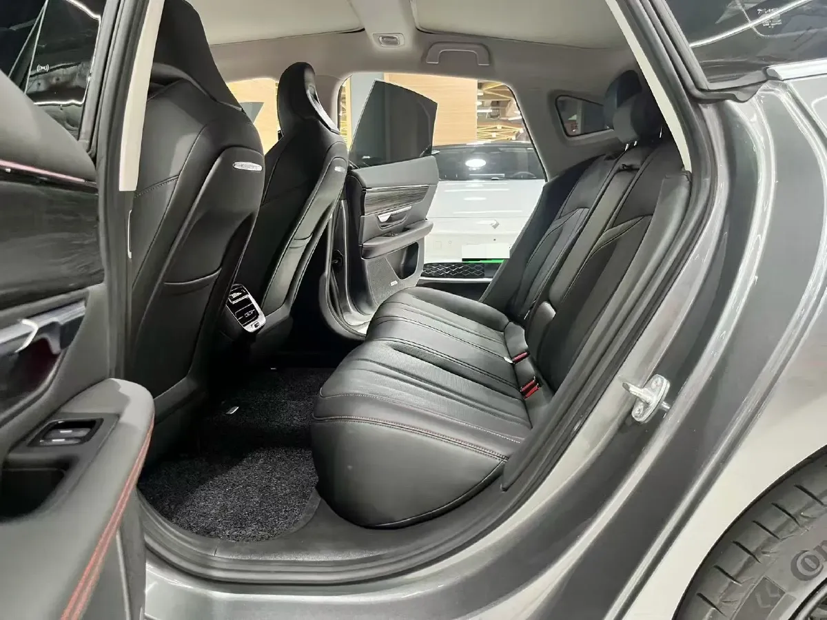 2020 Xpeng P7 BEV 80.9KWH,autocango,china used car exporter,china ev exporter,chinese used car exporter,chinese used ev exporter