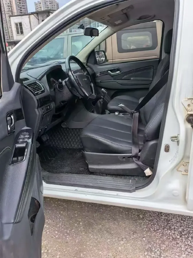 2020 Isuzu LingTuo 2.5T 150HP L4 6AT,autocango,china used car exporter,china ev exporter,chinese used car exporter,chinese used ev exporter