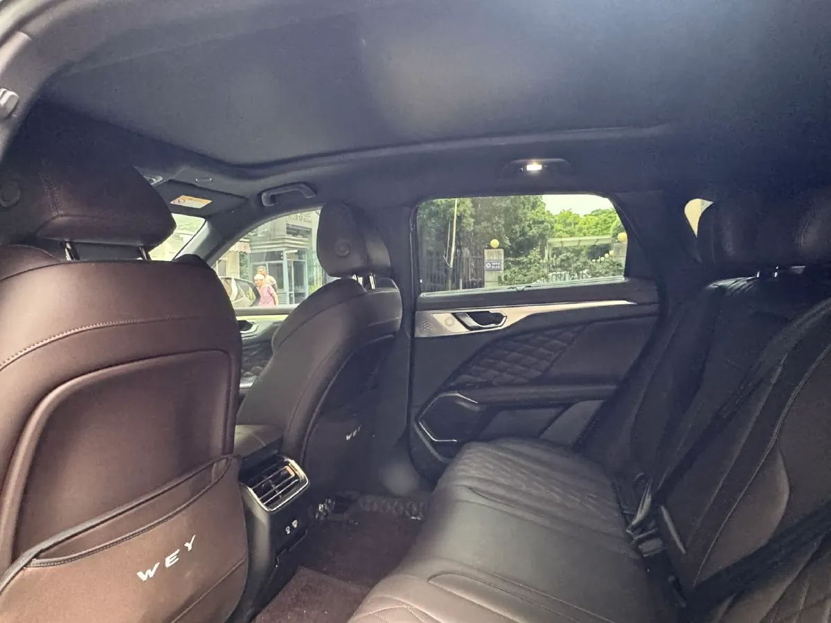 2022 WEY Mocha 1.5T 156HP L4 2DHT PHEV 39.67KWH,autocango,china used car exporter,china ev exporter,chinese used car exporter,chinese used ev exporter