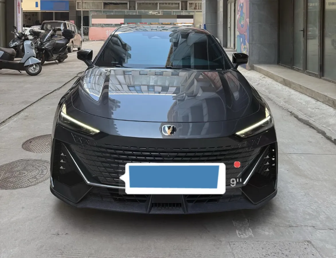 2023 ChangAn UNI-V iDD 1.5T 170HP L4 6TCT PHEV 18.4KWH,autocango,china used car exporter,china ev exporter,chinese used car exporter,chinese used ev exporter
