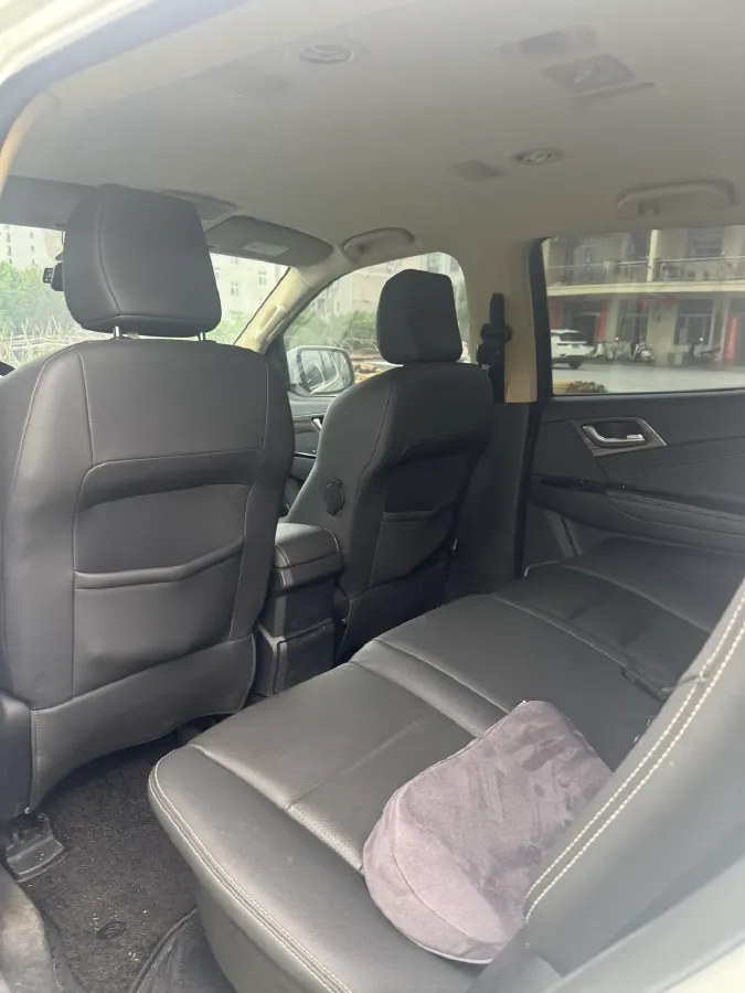 2020 Isuzu Mu-X 1.9T 166HP L4 6AT,autocango,china used car exporter,china ev exporter,chinese used car exporter,chinese used ev exporter