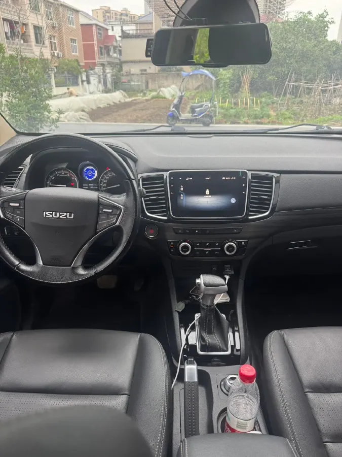 2020 Isuzu Mu-X 1.9T 166HP L4 6AT,autocango,china used car exporter,china ev exporter,chinese used car exporter,chinese used ev exporter