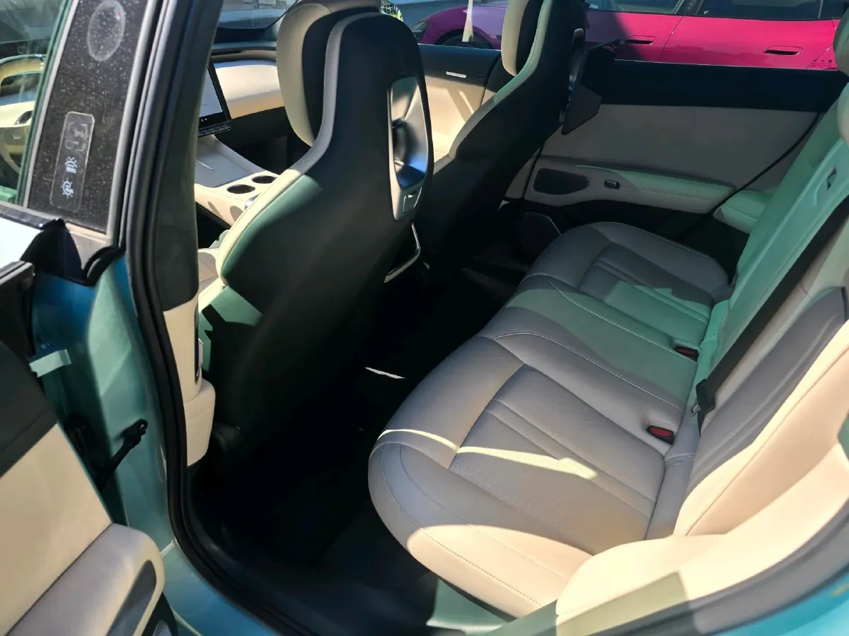 2025 MI YU7 BEV 101.7KWH,autocango,china used car exporter,china ev exporter,chinese used car exporter,chinese used ev exporter