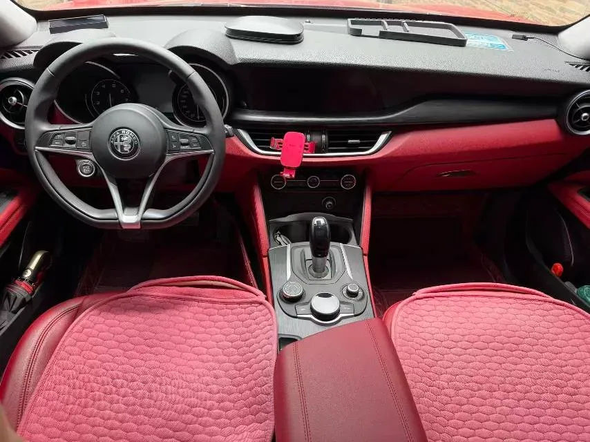 2017 Jaguar XE 2.0T 240HP L4 8AT,autocango,china used car exporter,china ev exporter,chinese used car exporter,chinese used ev exporter