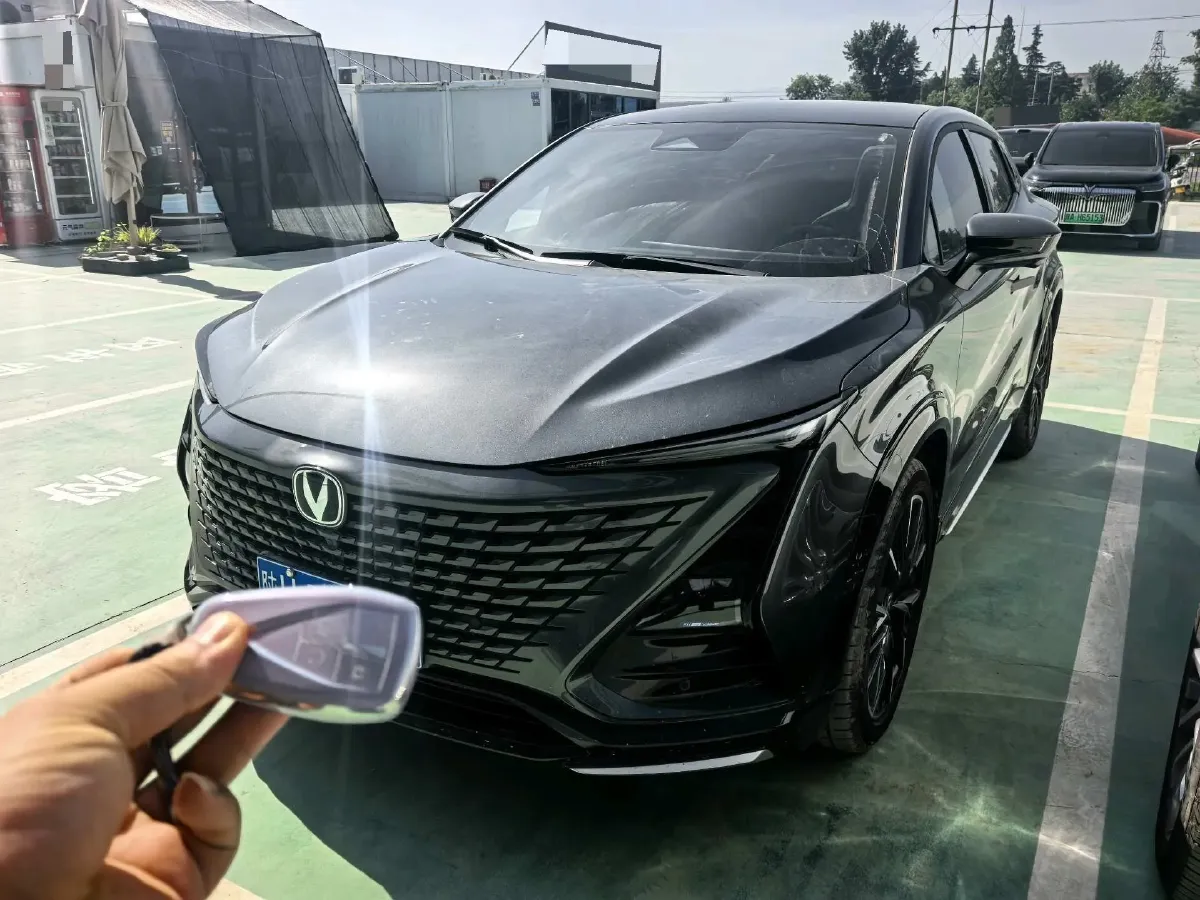 2023 ChangAn UNI-T 1.5T 188HP L4 7DCT,autocango,china used car exporter,china ev exporter,chinese used car exporter,chinese used ev exporter