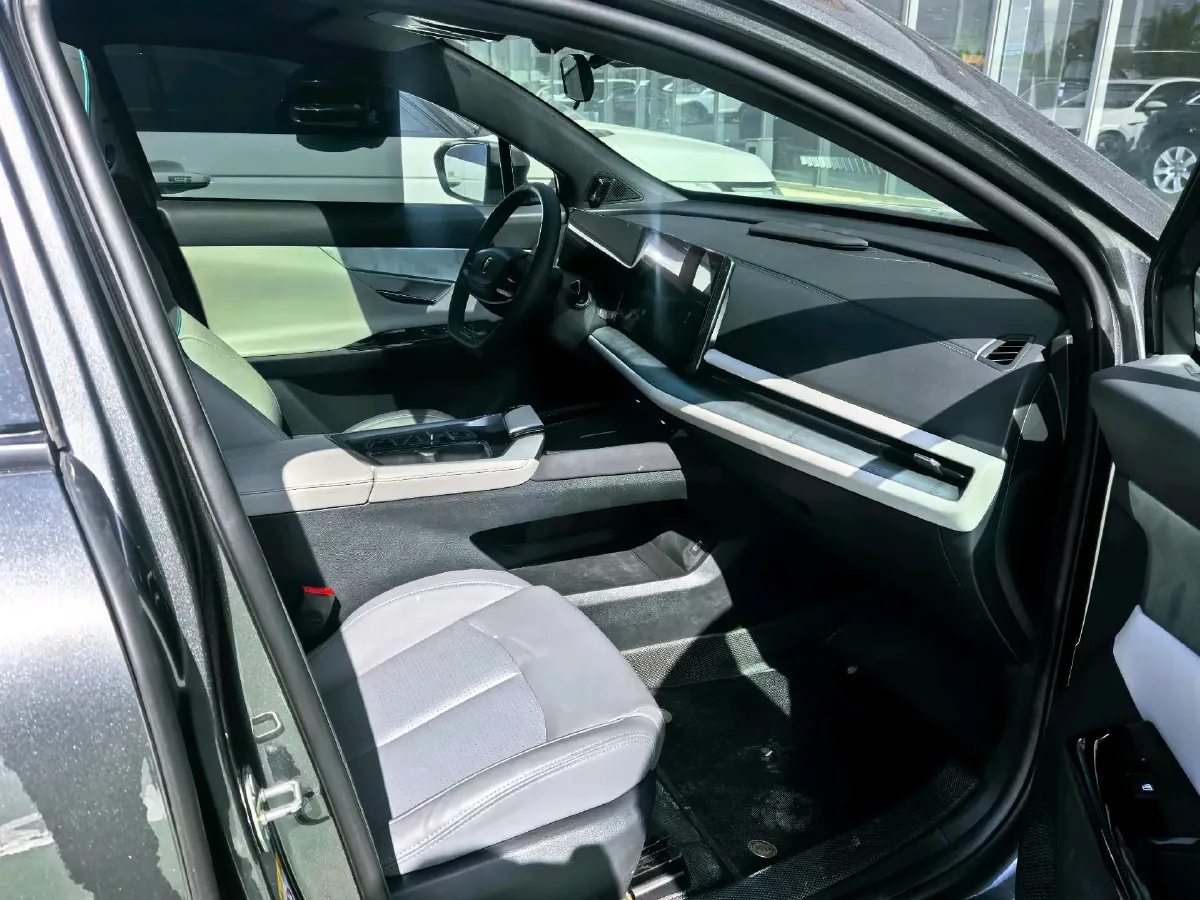 2023 ChangAn UNI-T 1.5T 188HP L4 7DCT,autocango,china used car exporter,china ev exporter,chinese used car exporter,chinese used ev exporter