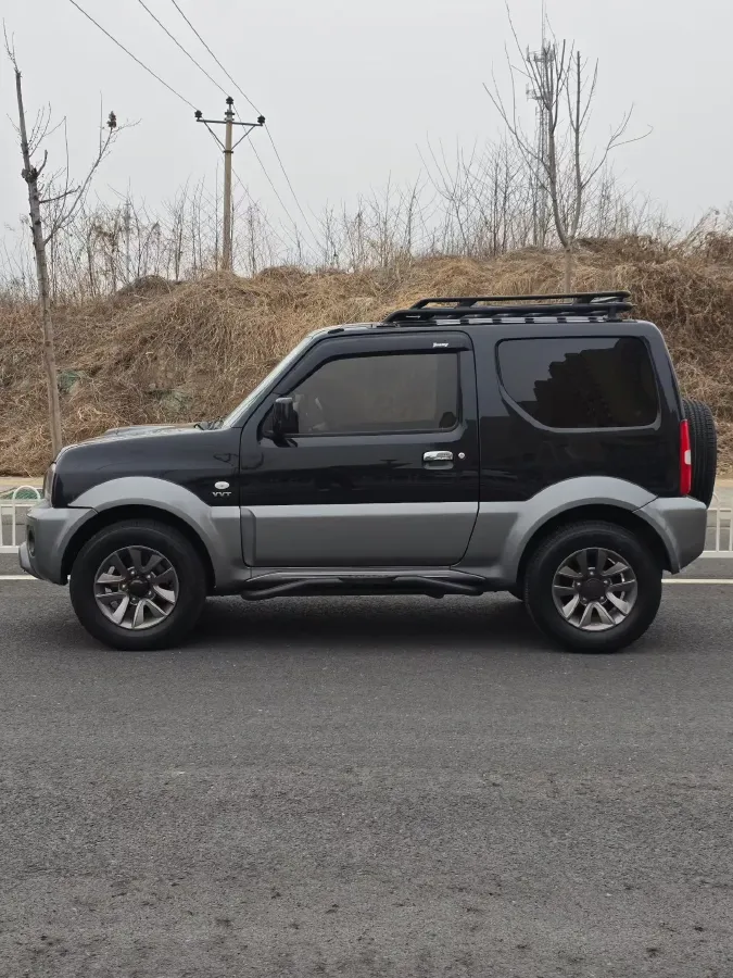 2015 Suzuki Jimny 1.3L 85HP L4 4AT,autocango,china used car exporter,china ev exporter,chinese used car exporter,chinese used ev exporter