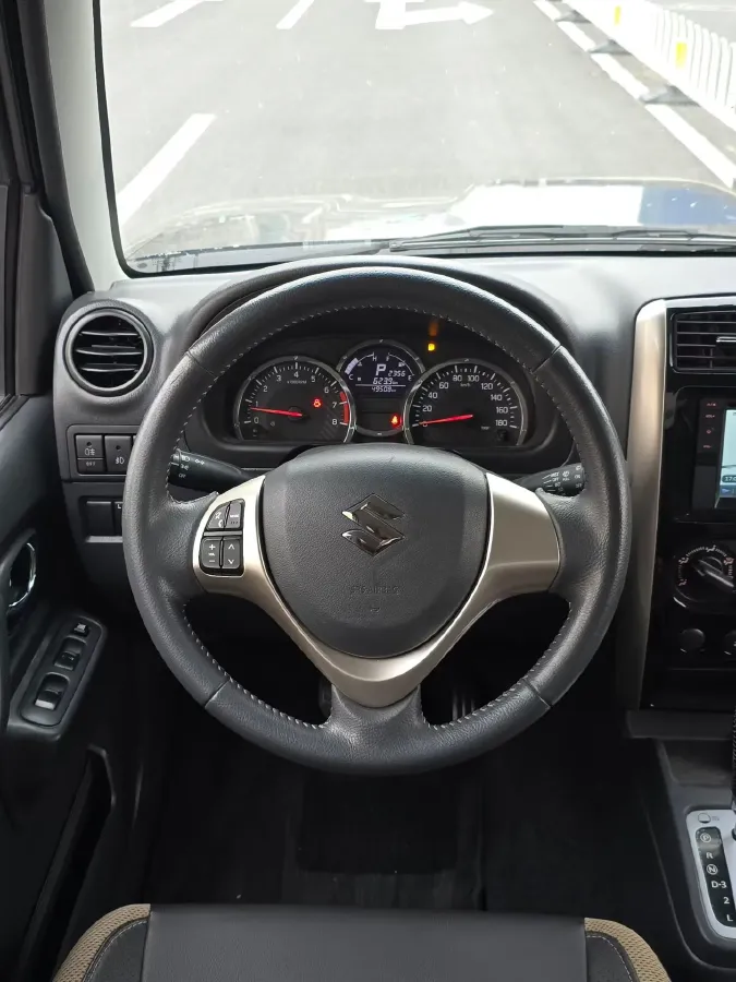 2015 Suzuki Jimny 1.3L 85HP L4 4AT,autocango,china used car exporter,china ev exporter,chinese used car exporter,chinese used ev exporter
