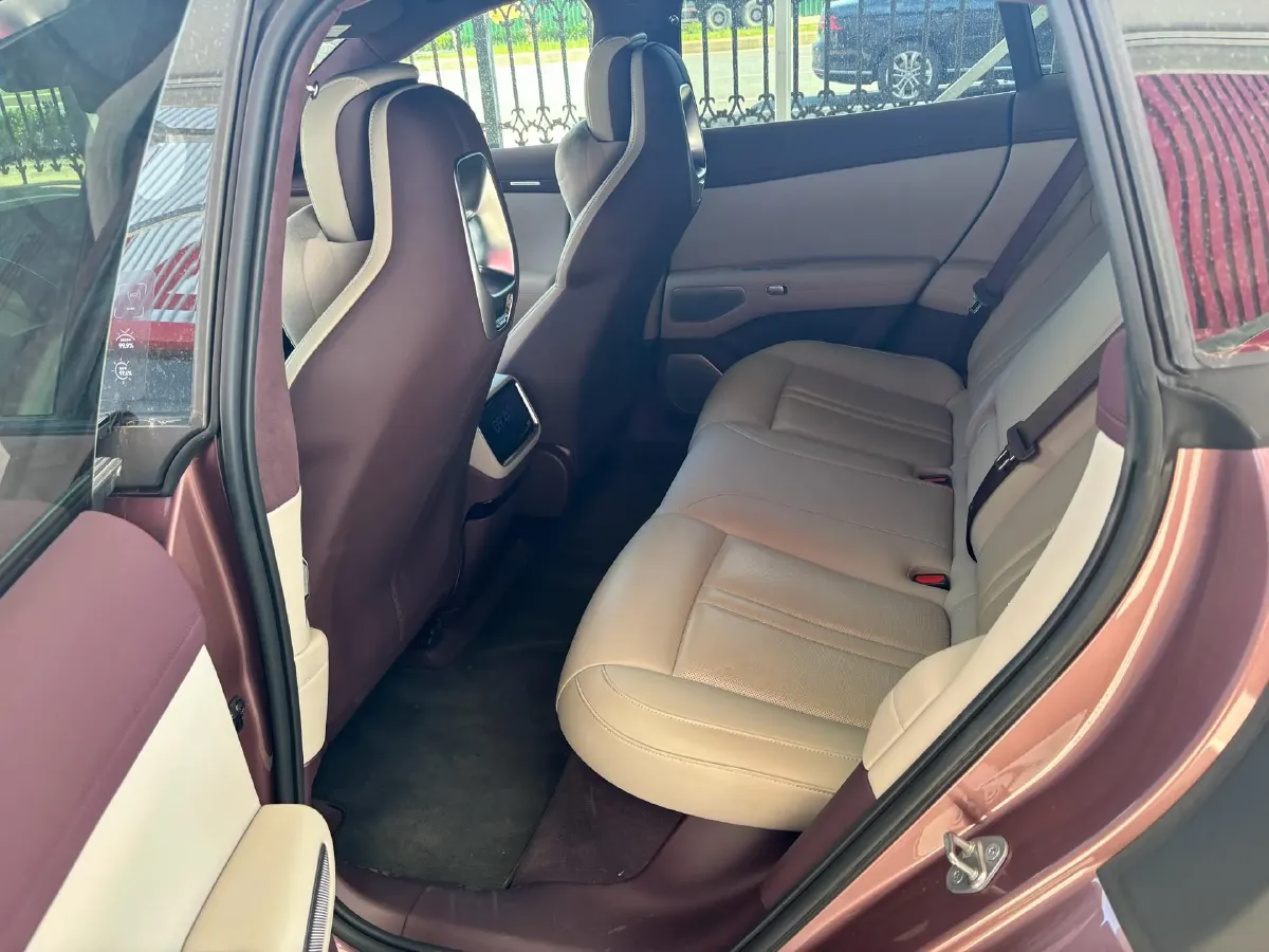 2025 MI YU7 BEV 101.7KWH,autocango,china used car exporter,china ev exporter,chinese used car exporter,chinese used ev exporter