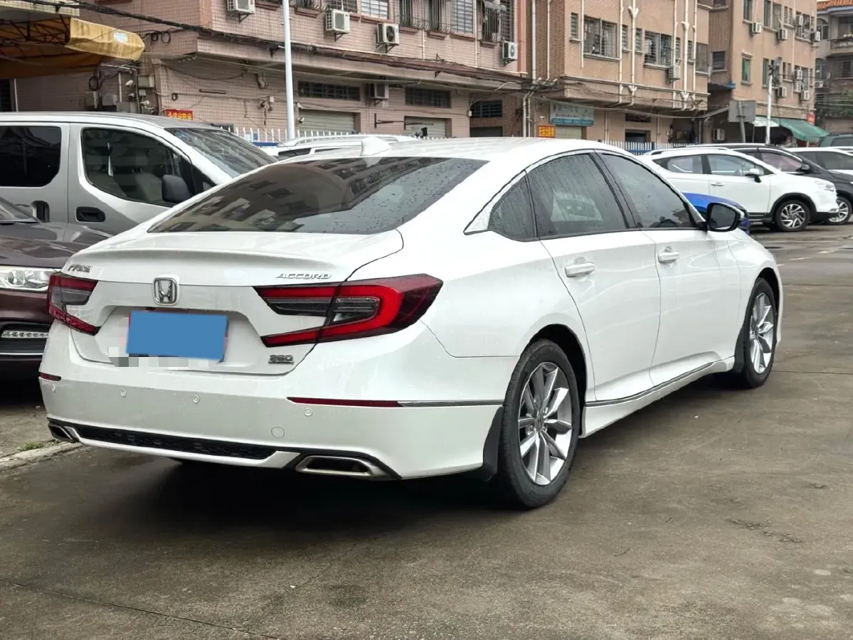 2022 Honda Accord 1.5T 194HP L4 CVT,autocango,china used car exporter,china ev exporter,chinese used car exporter,chinese used ev exporter