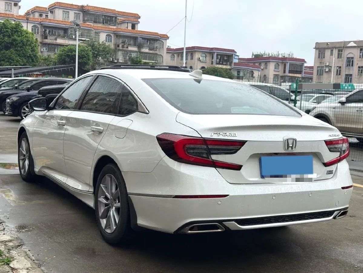 2022 Honda Accord 1.5T 194HP L4 CVT,autocango,china used car exporter,china ev exporter,chinese used car exporter,chinese used ev exporter