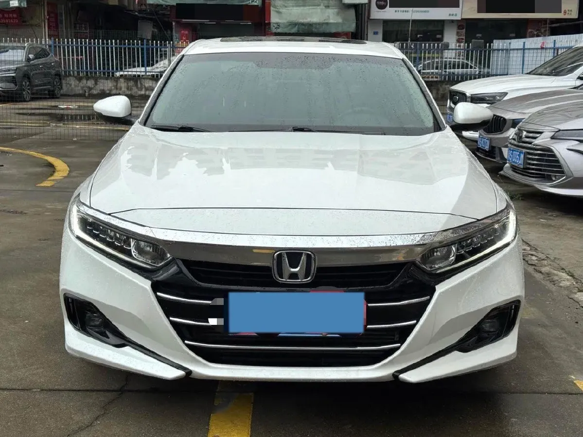 2022 Honda Accord 1.5T 194HP L4 CVT,autocango,china used car exporter,china ev exporter,chinese used car exporter,chinese used ev exporter