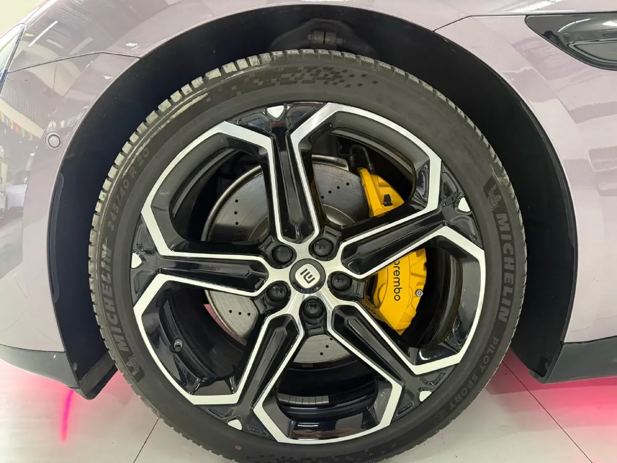 2024 MI SU7 BEV 101KWH,autocango,china used car exporter,china ev exporter,chinese used car exporter,chinese used ev exporter