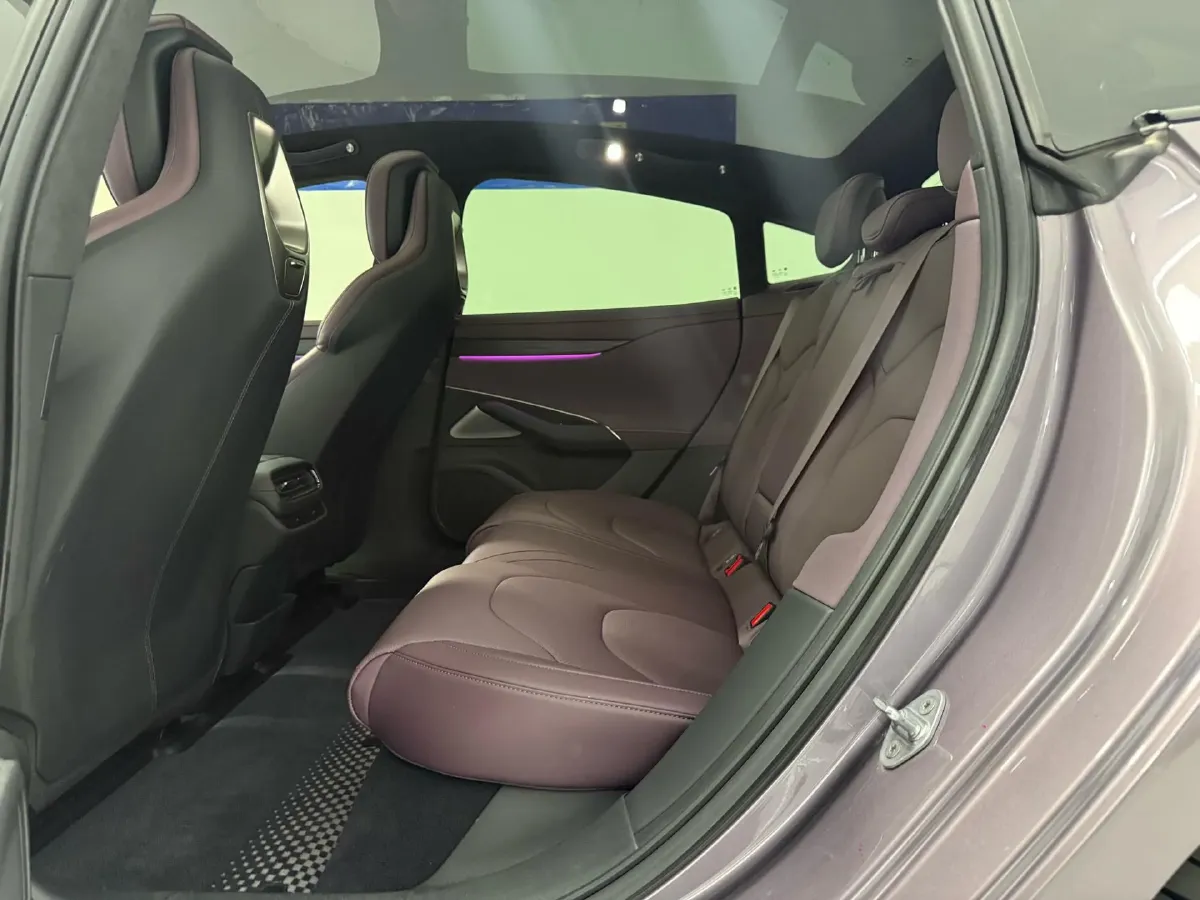 2024 MI SU7 BEV 101KWH,autocango,china used car exporter,china ev exporter,chinese used car exporter,chinese used ev exporter
