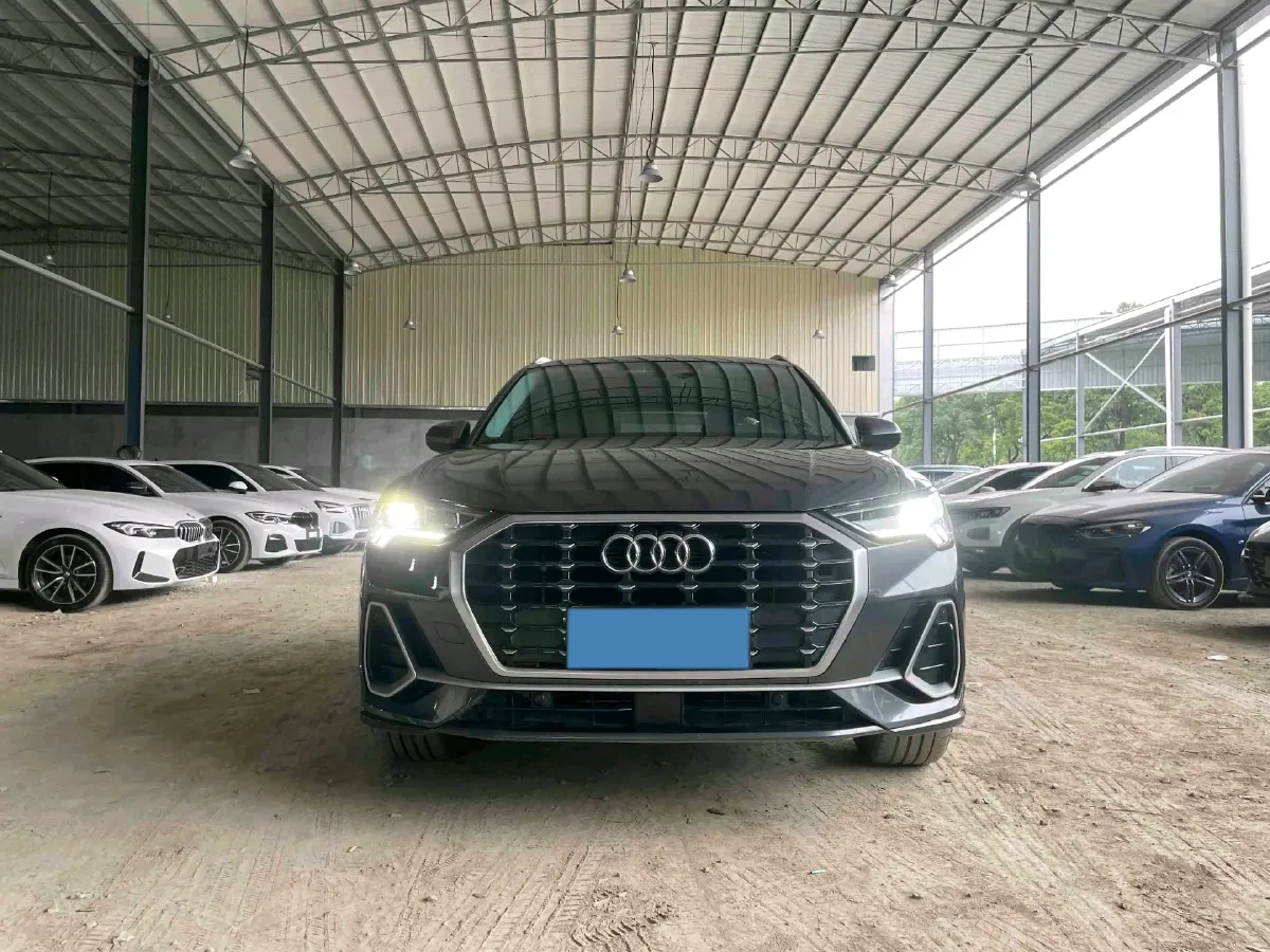 2022 Audi Q3 1.4T 150HP L4 7DCT,autocango,china used car exporter,china ev exporter,chinese used car exporter,chinese used ev exporter
