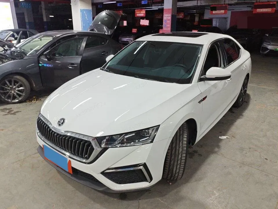 2023 Skoda Octavia 1.4T 150HP L4 7DCT,autocango,china used car exporter,china ev exporter,chinese used car exporter,chinese used ev exporter