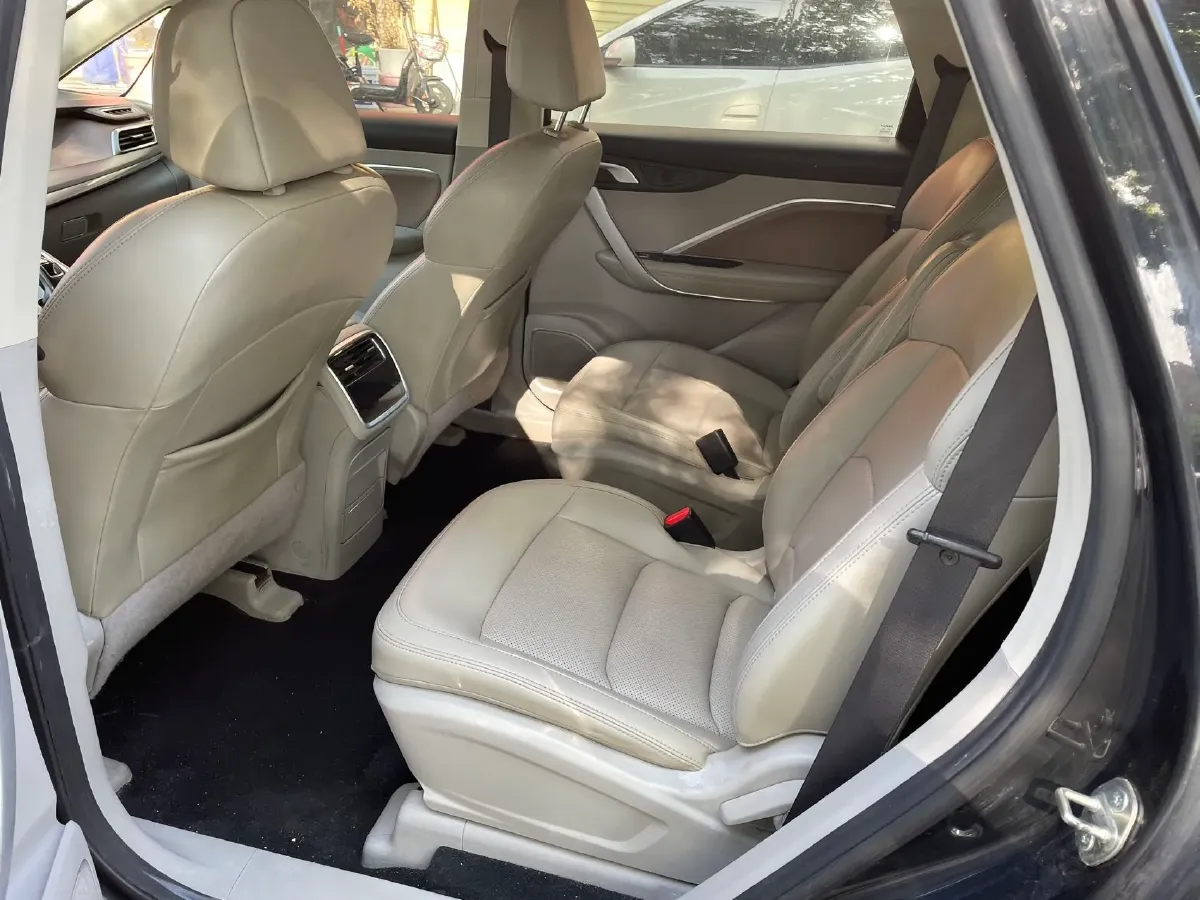 2019 Geely JiaJi 1.8T 184HP L4 6AT,autocango,china used car exporter,china ev exporter,chinese used car exporter,chinese used ev exporter