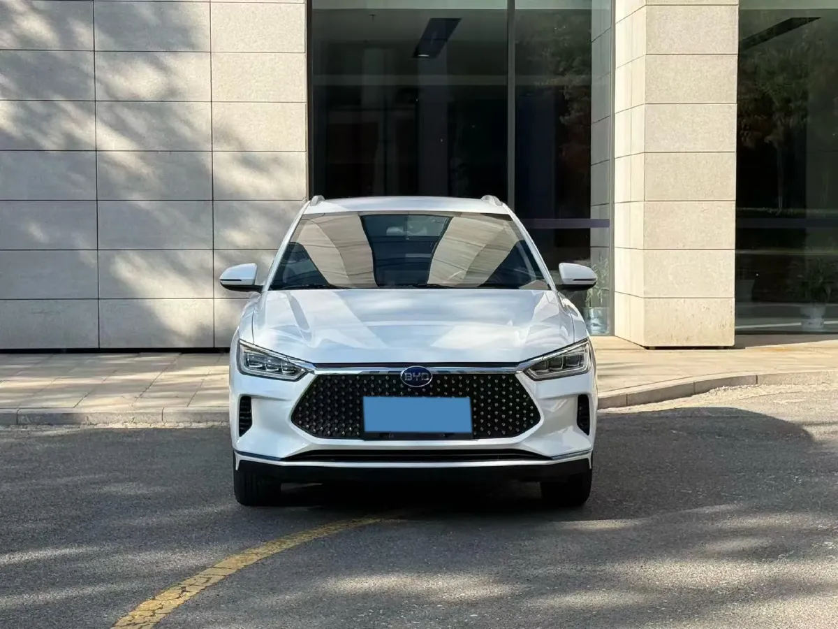 2021 MG Pilot 1.5T 173HP L4 7DCT,autocango,china used car exporter,china ev exporter,chinese used car exporter,chinese used ev exporter