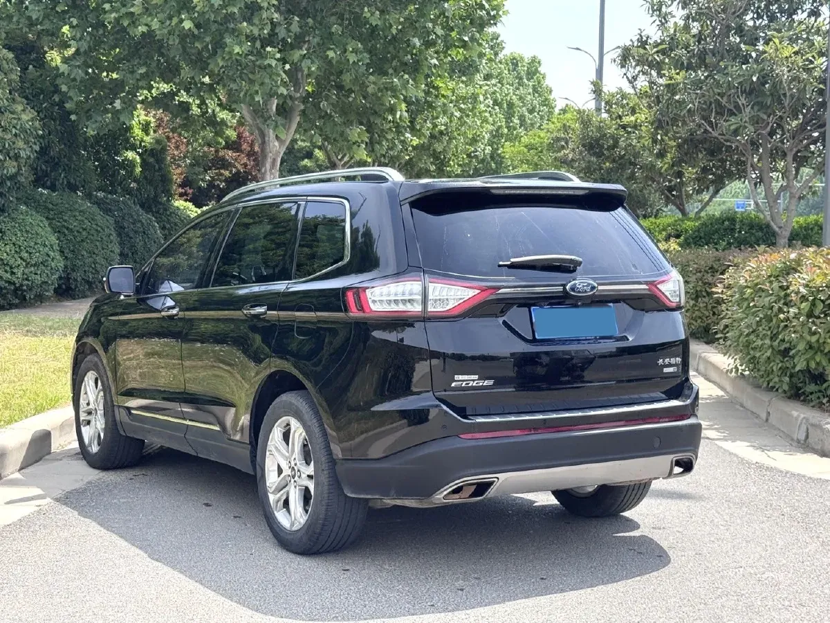 2018 Ford Edge 2.0T 245HP L4 6AT,autocango,china used car exporter,china ev exporter,chinese used car exporter,chinese used ev exporter