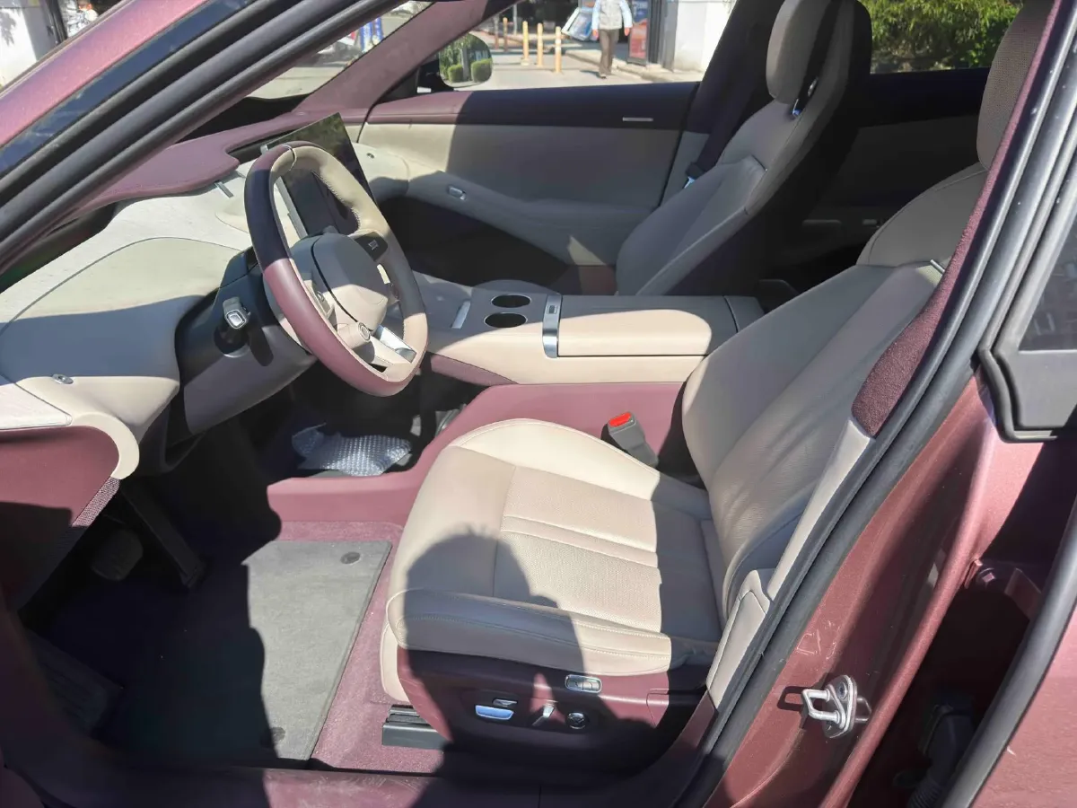 2025 MI YU7 BEV 101.7KWH,autocango,china used car exporter,china ev exporter,chinese used car exporter,chinese used ev exporter