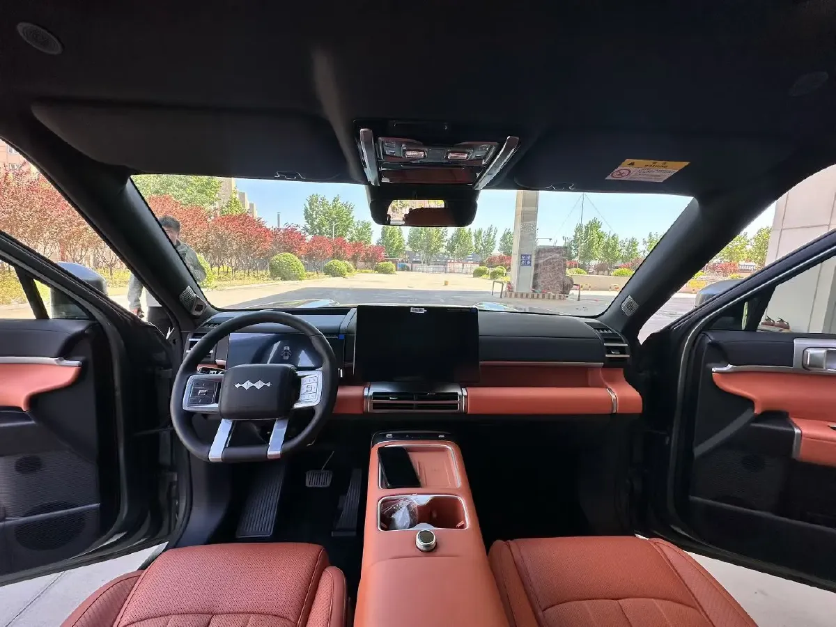 2025 FangChengBao Tai 7 1.5T 156HP L4 E-CVT PHEV,autocango,china used car exporter,china ev exporter,chinese used car exporter,chinese used ev exporter
