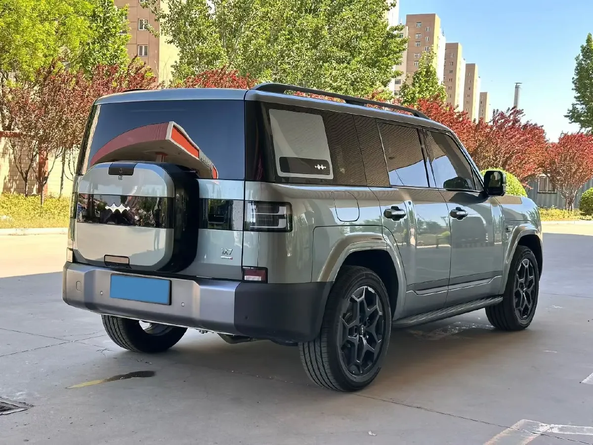 2025 FangChengBao Tai 7 1.5T 156HP L4 E-CVT PHEV,autocango,china used car exporter,china ev exporter,chinese used car exporter,chinese used ev exporter