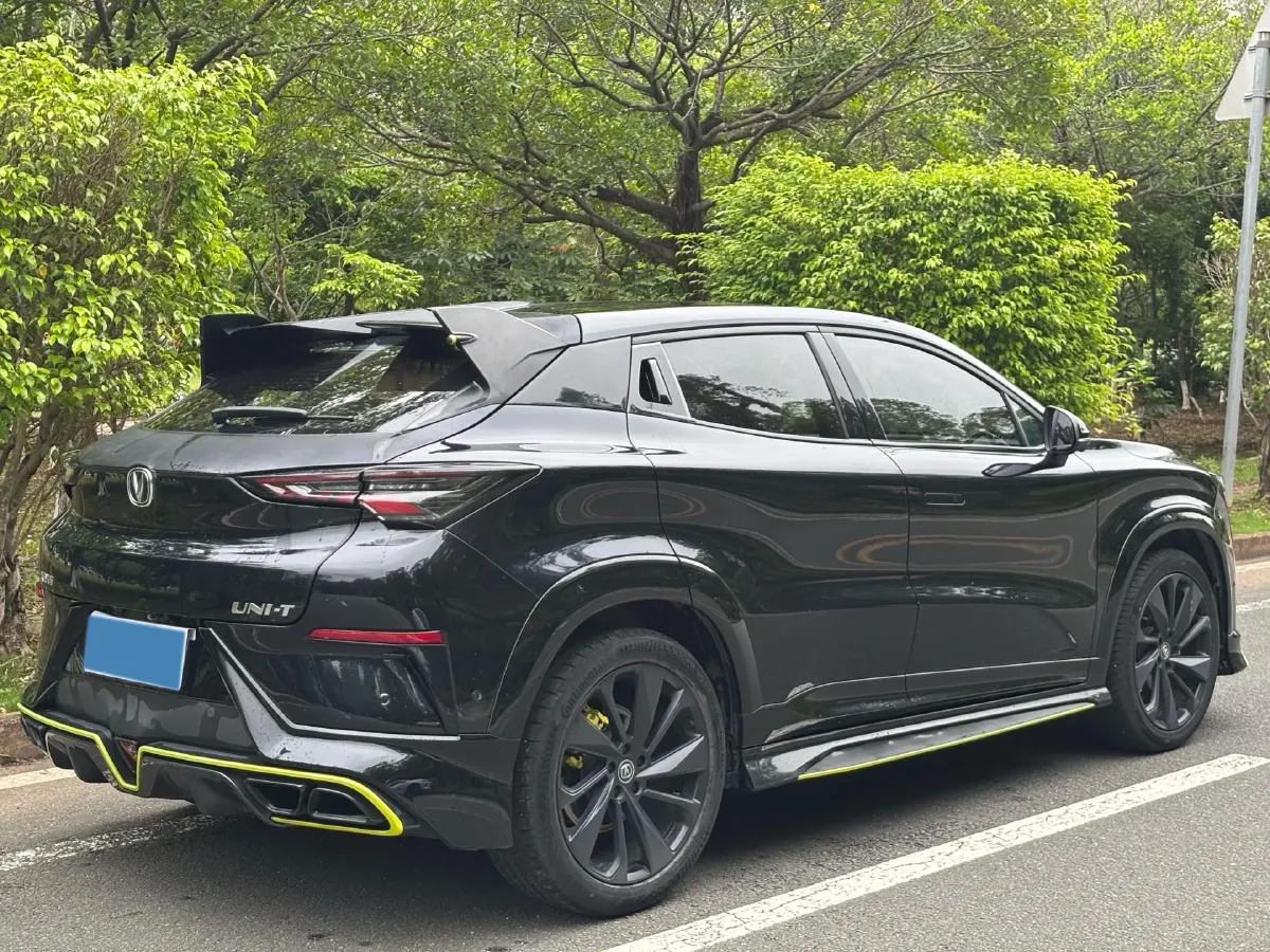 2022 ChangAn UNI-T 1.5T 188HP L4 7DCT,autocango,china used car exporter,china ev exporter,chinese used car exporter,chinese used ev exporter