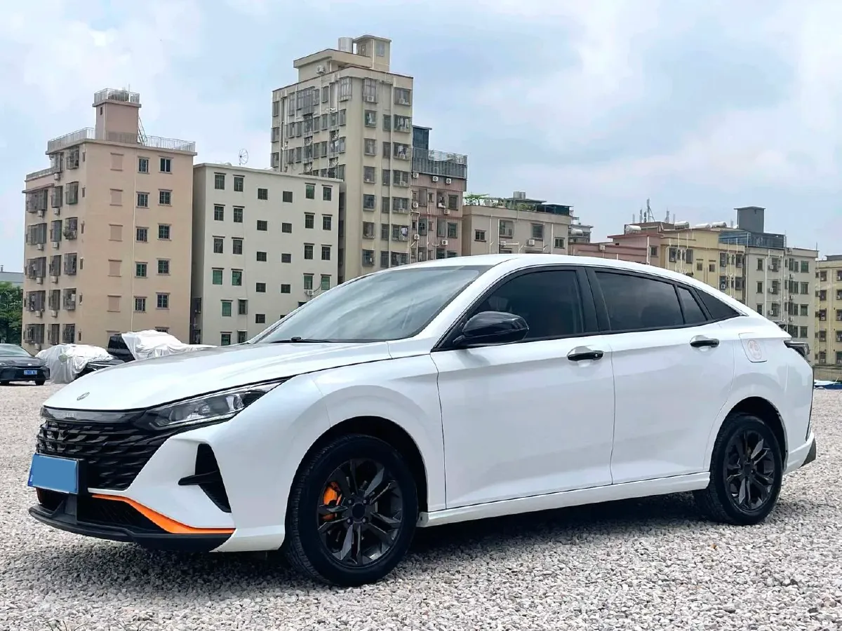 2023 DongFeng Aeolus YiXuan 1.5L 125HP L4 6DCT,autocango,china used car exporter,china ev exporter,chinese used car exporter,chinese used ev exporter