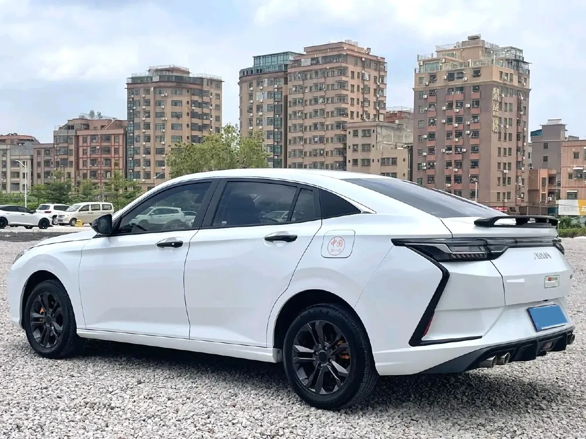 2023 DongFeng Aeolus YiXuan 1.5L 125HP L4 6DCT,autocango,china used car exporter,china ev exporter,chinese used car exporter,chinese used ev exporter