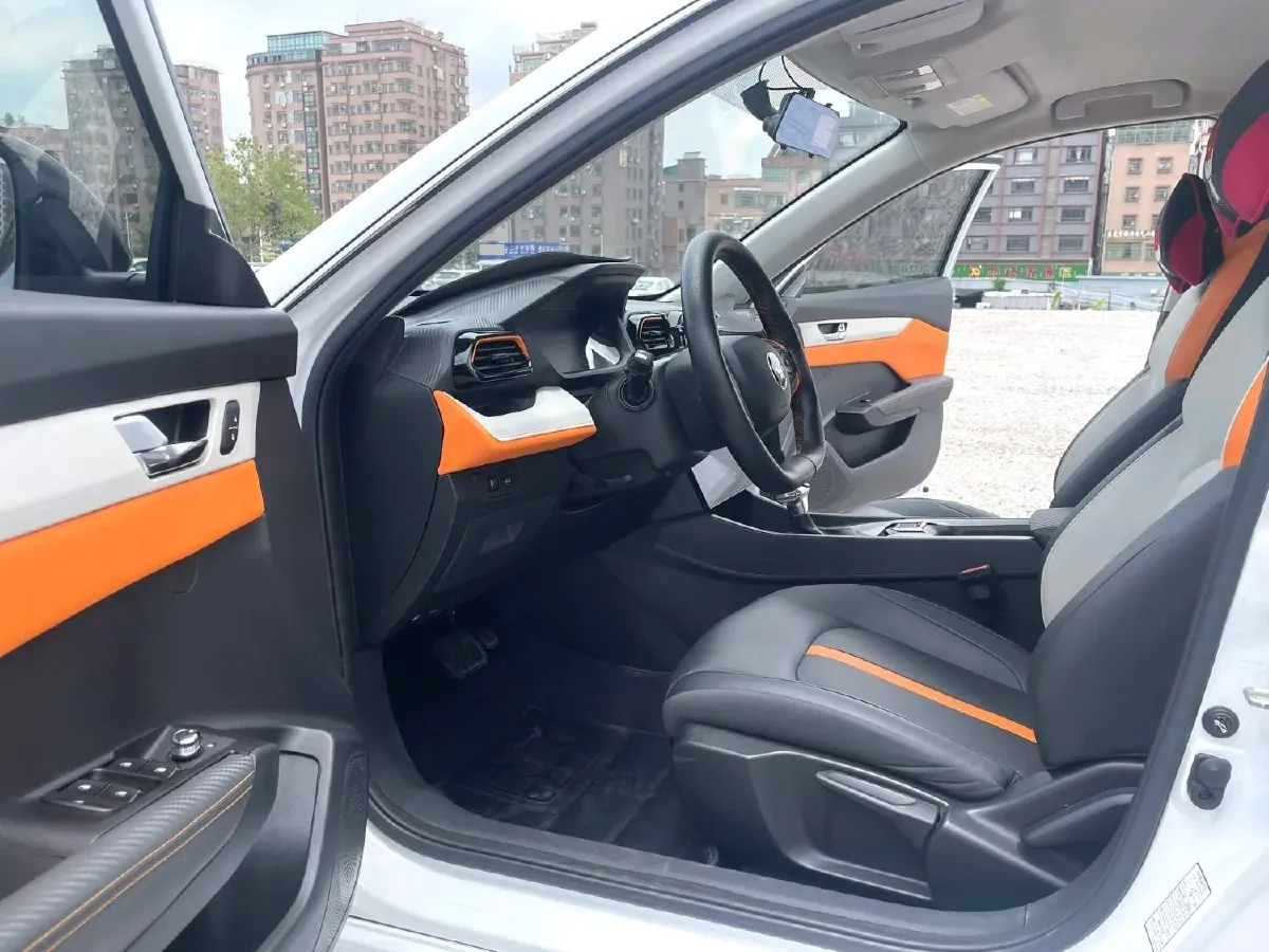 2023 DongFeng Aeolus YiXuan 1.5L 125HP L4 6DCT,autocango,china used car exporter,china ev exporter,chinese used car exporter,chinese used ev exporter